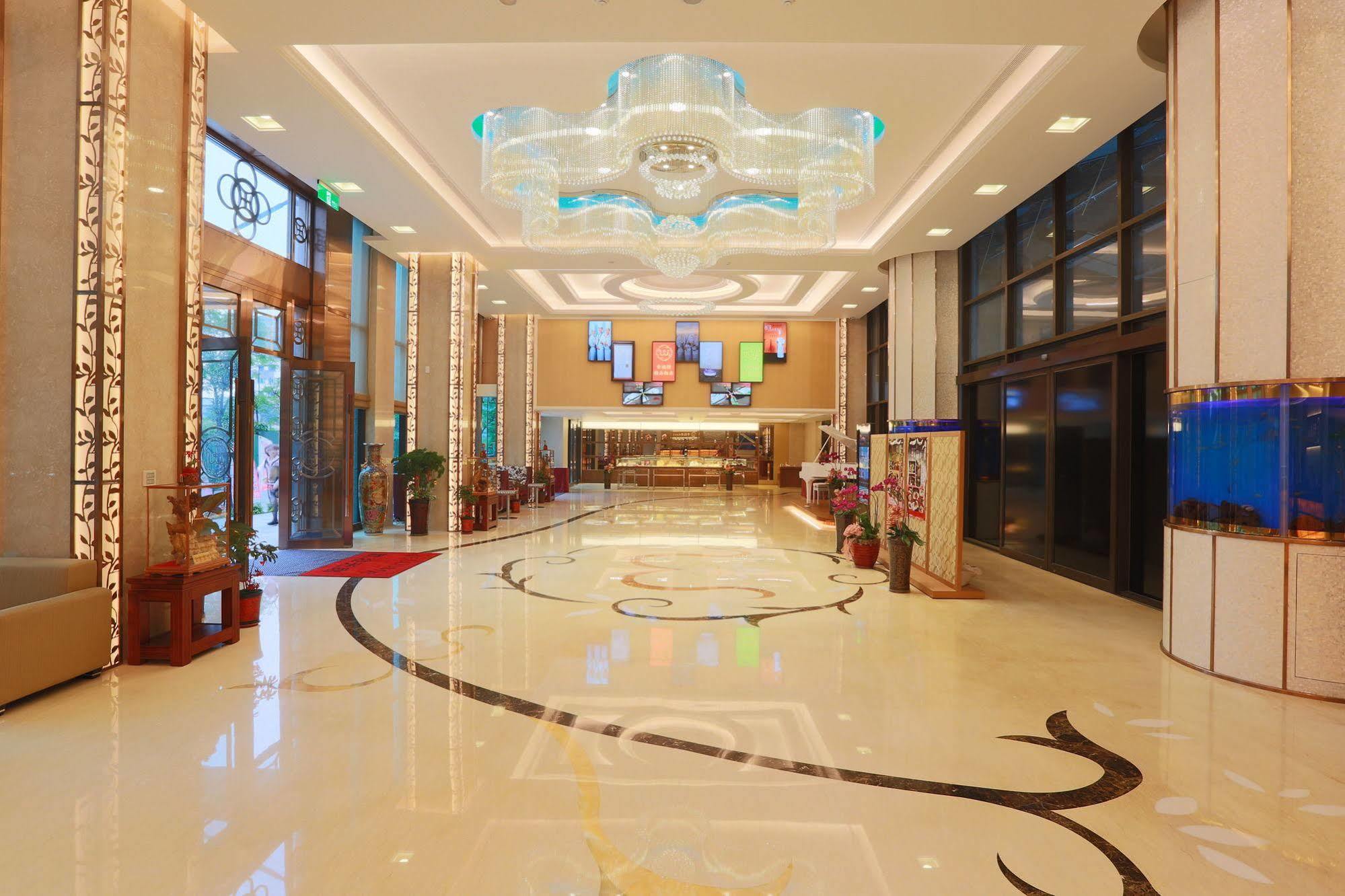 Happiness Inn Hotel Xinzhuang Exteriör bild
