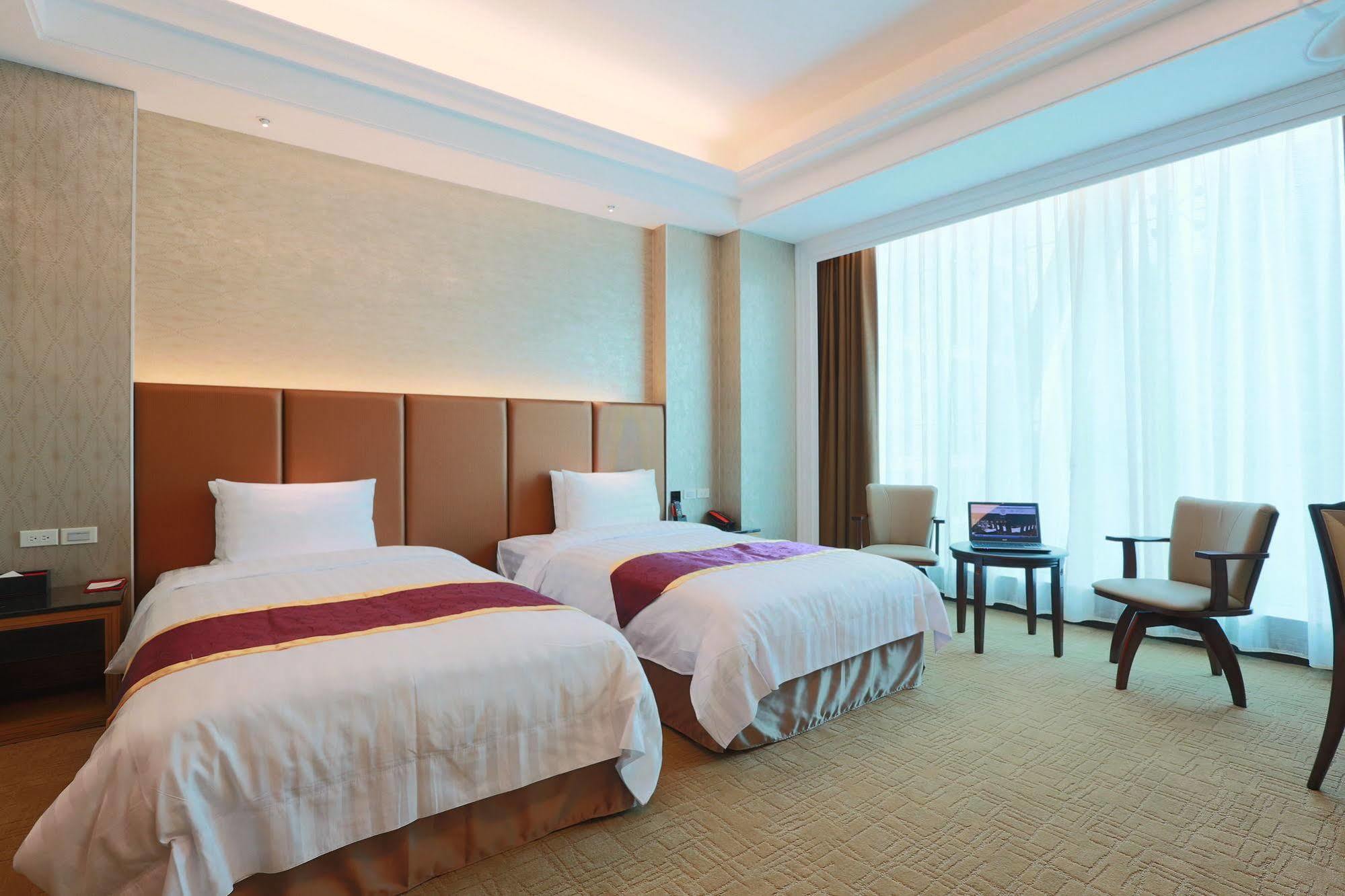 Happiness Inn Hotel Xinzhuang Exteriör bild